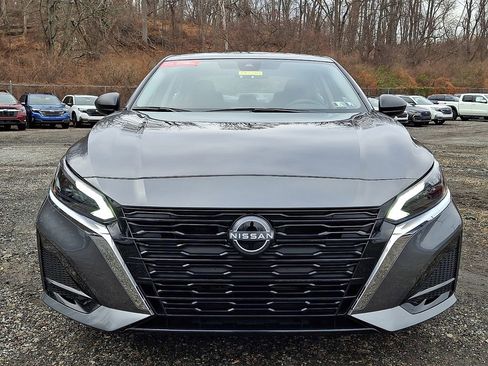 Certified 2025 Nissan Altima 2.5 S image 3