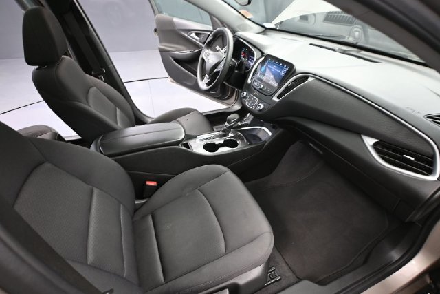 Used 2024 Chevrolet Malibu LT FWD image 39