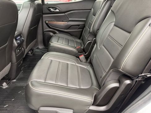 Used 2021 GMC Acadia Denali w/ Denali Ultimate Package image 11