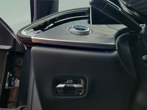 New 2026 Mercedes-Benz E 53 AMG e 4MATIC Sedan image 17