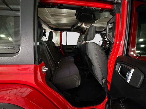 Used 2021 Jeep Wrangler Unlimited Sahara AWD/4WD image 29