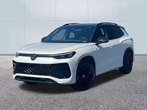 New 2026 Volkswagen Tiguan SE R-Line FWD image 1