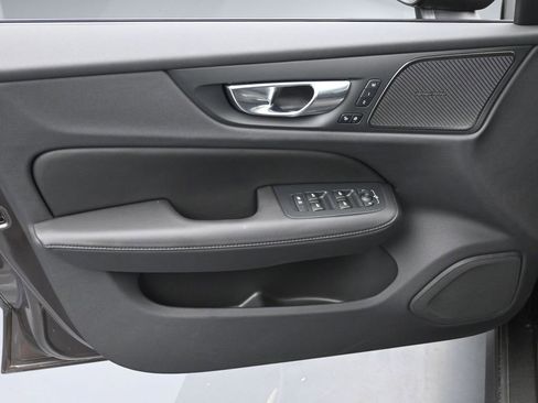 New 2025 Volvo V60 B5 Cross Country Plus w/ Protection Package Premier image 24