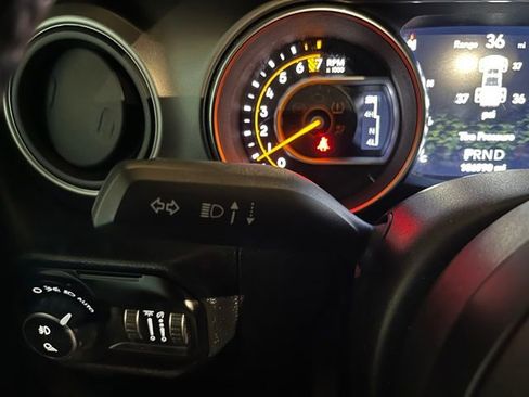 Used 2020 Jeep Gladiator Sport w/ Quick Order Package 24S AWD/4WD image 20