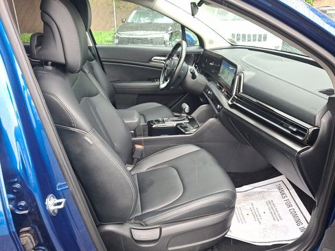 Used 2023 Kia Sportage EX FWD image 13