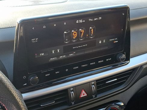 Used 2022 Kia Forte GT w/ GT2 Package image 17