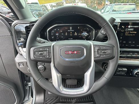 New 2026 GMC Sierra 1500 Elevation image 17