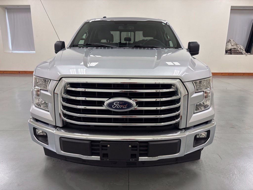 Used 2017 Ford F150 XLT w/ Equipment Group 302A Luxury RWD image 3