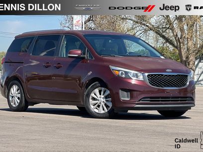 Used 2017 Kia Sedona LX w/ LX Essentials Premium Package
