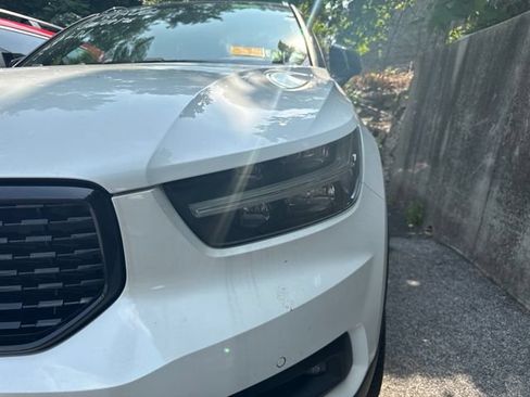 Used 2020 Volvo XC40 T5 R-Design w/ Protection Package AWD/4WD image 7