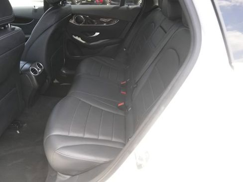 Used 2018 Mercedes-Benz GLC 300 image 12