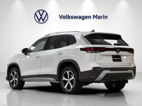 New 2026 Volkswagen Tiguan SE AWD/4WD image 3