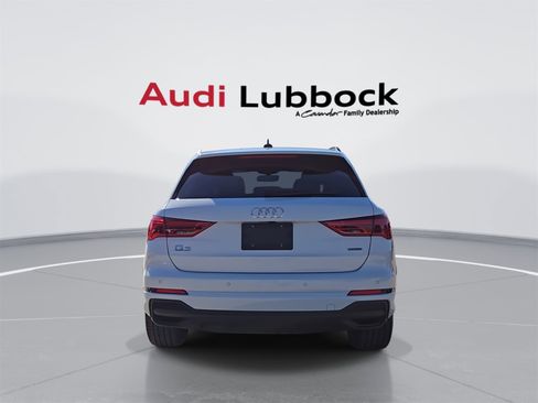 Certified 2025 Audi Q3 2.0T Premium w/ Convenience Package image 8