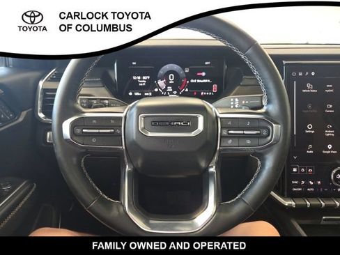 Used 2025 GMC Acadia Denali w/ LPO, All-Weather Package AWD/4WD image 24