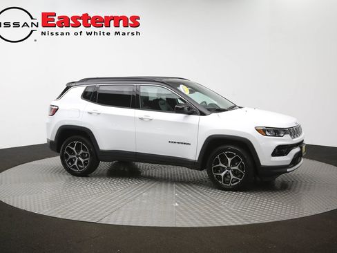 Used 2025 Jeep Compass Limited AWD/4WD image 45