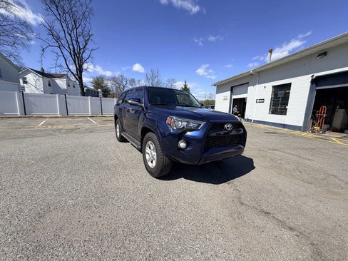 Used 2016 Toyota 4Runner SR5 Premium RWD image 4