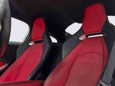 Used 2023 McLaren Artura RWD image 15