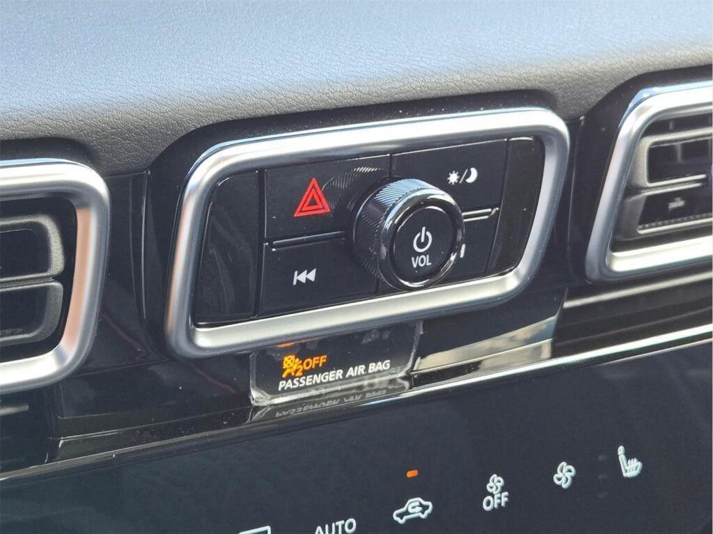 New 2026 Nissan Sentra SV w/ SV Convenience Package FWD image 26