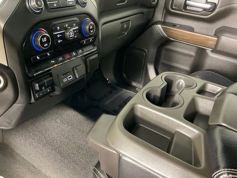 Used 2020 Chevrolet Silverado 2500 LT w/ All Star Edition RWD image 18