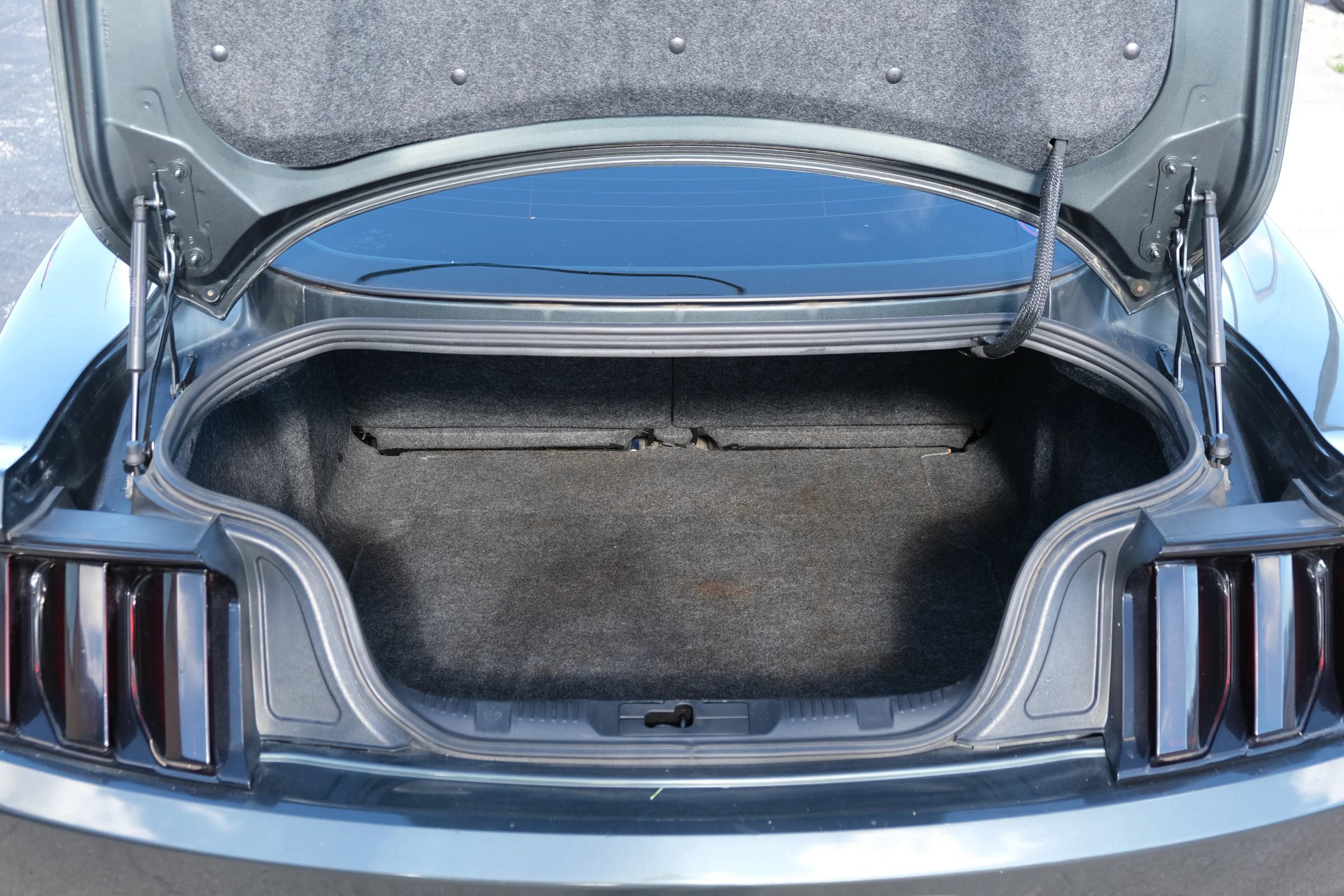 Used 2015 Ford Mustang Premium RWD image 13