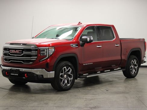 Used 2025 GMC Sierra 1500 SLT w/ SLT Premium Plus Package image 4