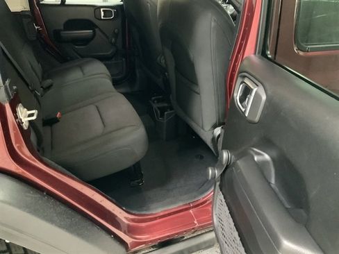 Used 2021 Jeep Wrangler Unlimited Sport image 19