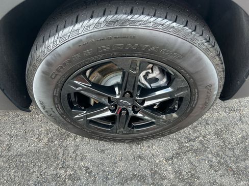 Used 2023 Chevrolet Blazer LT w/ Convenience Package image 9