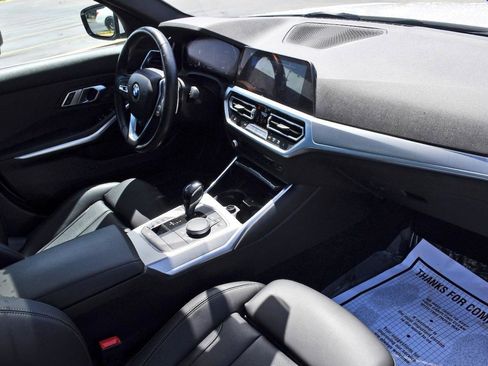 Used 2022 BMW 330i Sedan w/ Premium Package 2 image 17