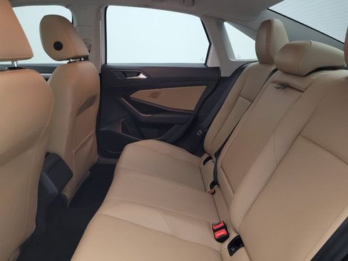 Used 2019 Volkswagen Jetta SE FWD image 18
