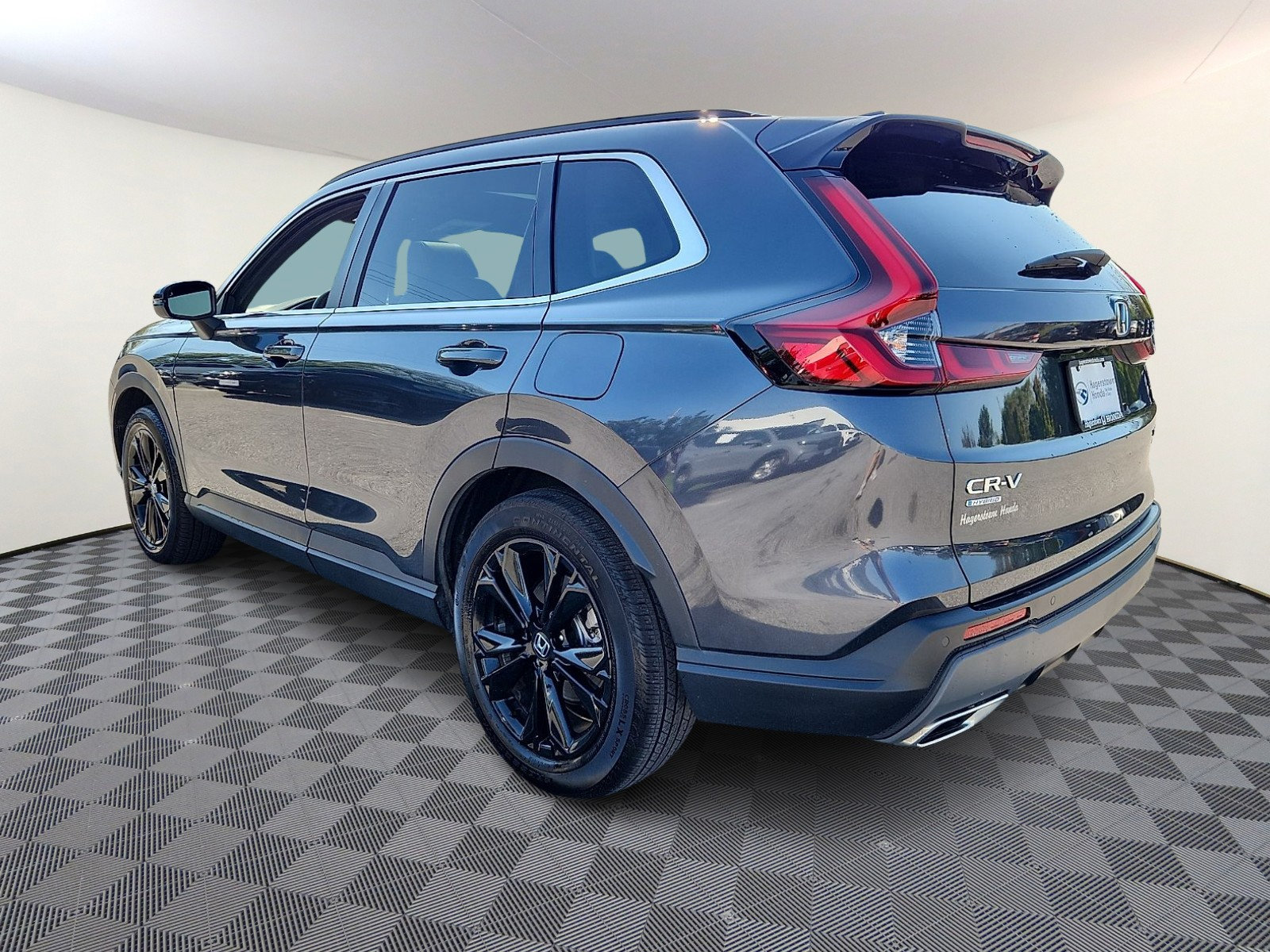 Used 2024 Honda CR-V Sport Touring image 4