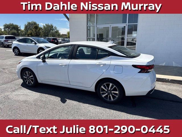 Used 2022 Nissan Versa SV FWD image 14