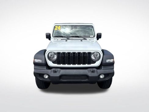 Used 2024 Jeep Wrangler Unlimited Sport AWD/4WD image 2