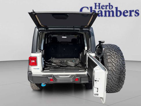 Used 2023 Jeep Wrangler Unlimited Rubicon 4xe AWD/4WD image 4