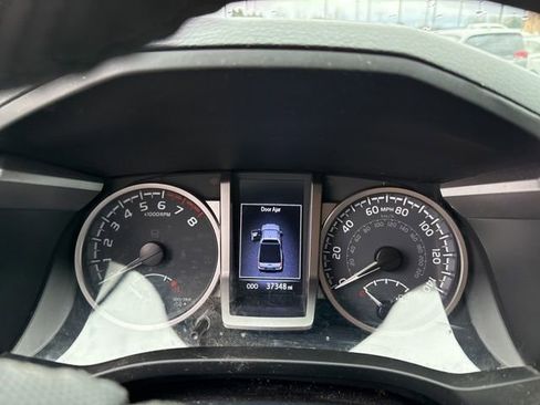 Used 2021 Toyota Tacoma SR5 image 9