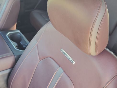 Used 2016 Ford F150 Platinum w/ Equipment Group 701A Luxury image 16