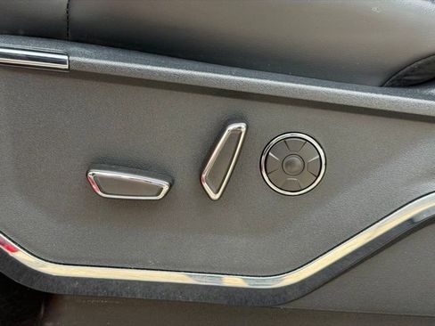 Used 2025 Ford F150 Platinum image 52