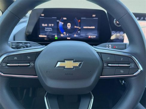 New 2026 Chevrolet Equinox EV LT w/ Midnight Package image 22