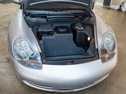 Used 2000 Porsche 911 Carrera 4 AWD/4WD image 98