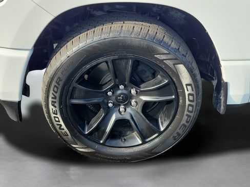 Used 2023 RAM 1500 Big Horn AWD/4WD image 27