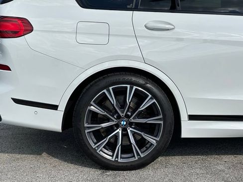 Used 2021 BMW X7 M50i w/ Cold Weather Package AWD/4WD image 10