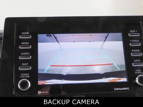 Used 2024 Toyota Camry SE image 18