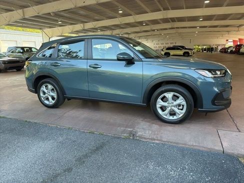 Used 2023 Honda HR-V LX image 17
