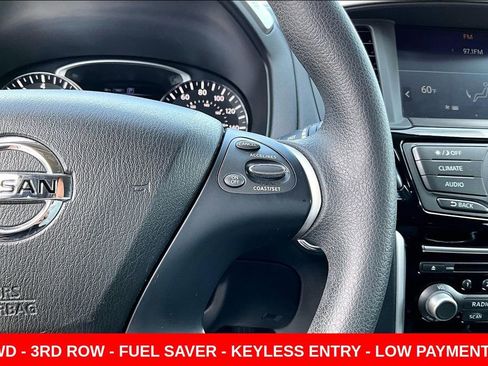 Used 2020 Nissan Pathfinder S image 12