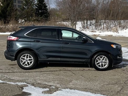 Used 2022 Ford Edge SEL image 9