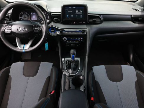 Used 2019 Hyundai Veloster 2.0 FWD image 2