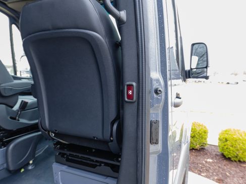 New 2026 Mercedes-Benz Sprinter 2500 image 31