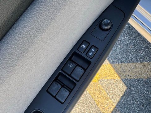 Used 2012 Nissan Sentra 2.0 SR image 18