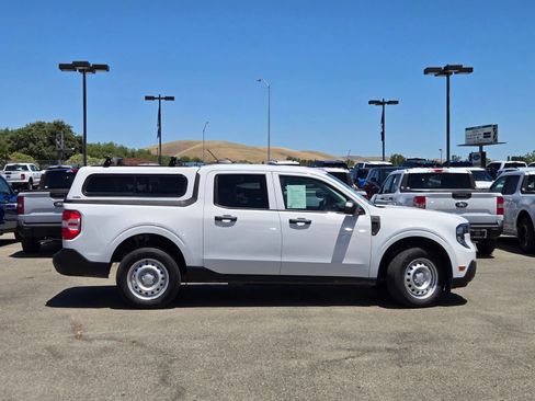 Certified 2025 Ford Maverick XL FWD image 3