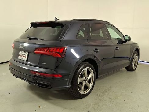 Used 2020 Audi Q5 2.0T Titanium Premium Plus w/ Premium Plus Package image 6