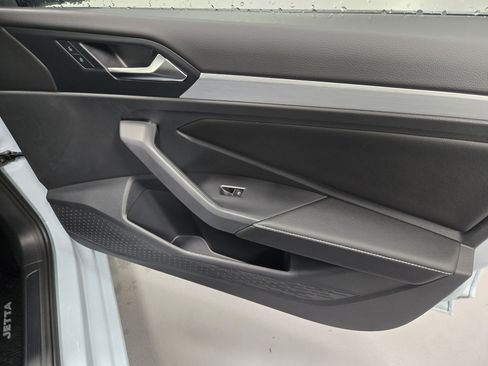 New 2025 Volkswagen Jetta Sport image 9